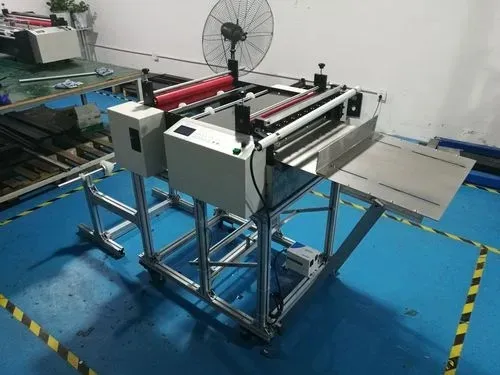Low Price Automatic Belt CNC Leather Fabric Foam Blade Cutting Slitting Machine 